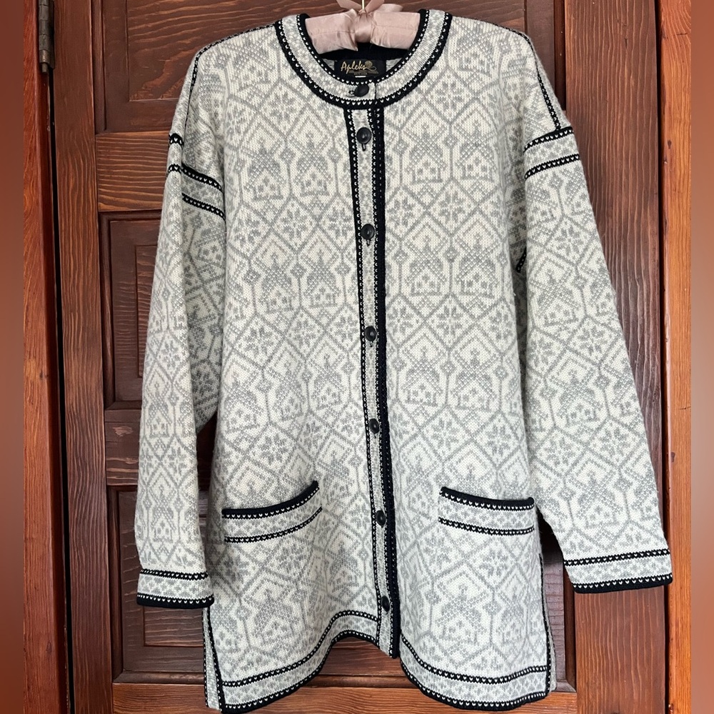 Norwegian Fair Isle Button-Front Cardigan Sweater - Light Gray women size large